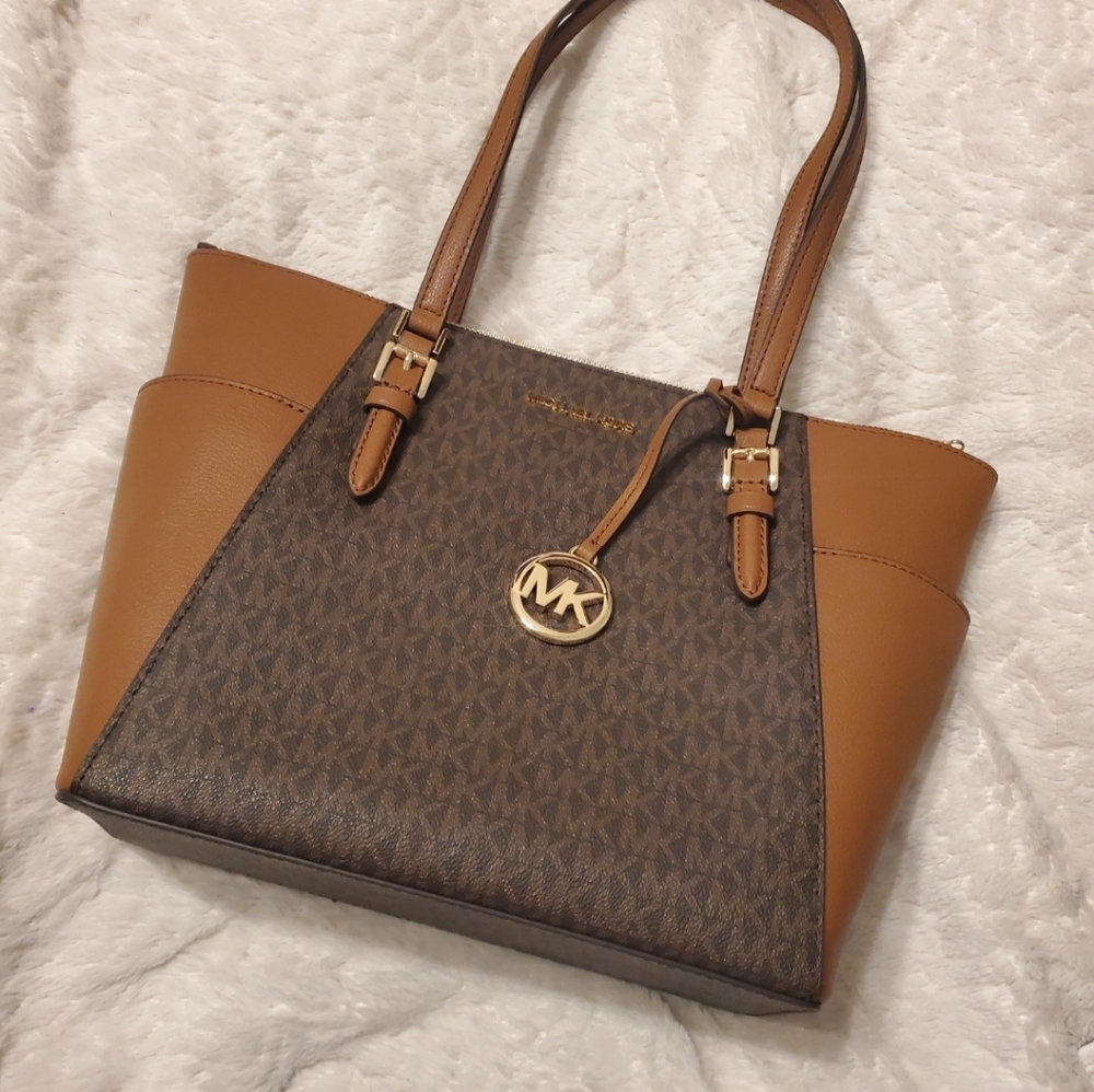 Michael kors tote bag